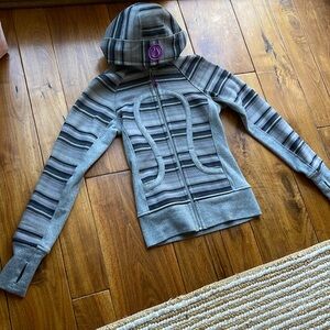 NEVER WORN lululemon define zip up jacket